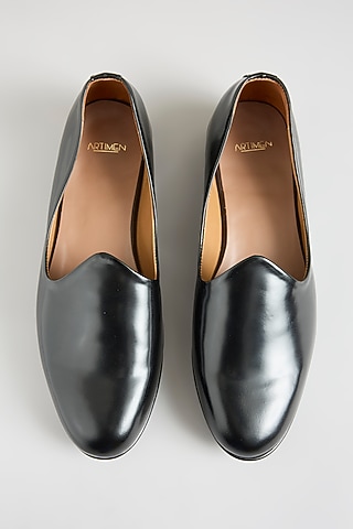 Black Leather Juttis by artimen