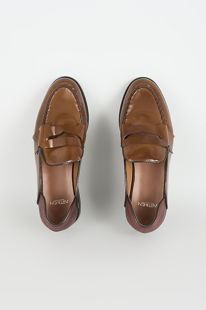 Dark Tan Leather Juttis by ARTIMEN at Pernia's Pop Up Shop