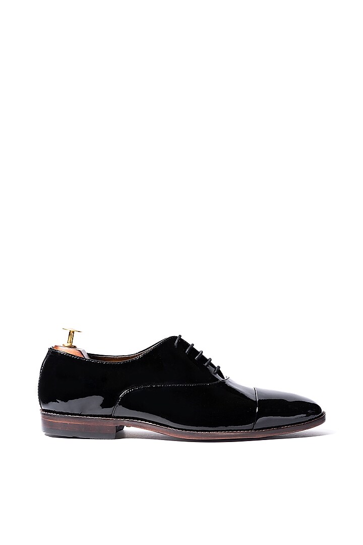 Black Patent Leather Oxfords Shoes by ARTIMEN at Pernia's Pop Up Shop