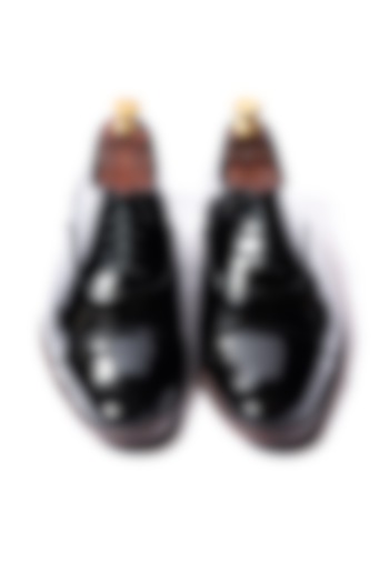 Black Patent Leather Oxfords by ARTIMEN