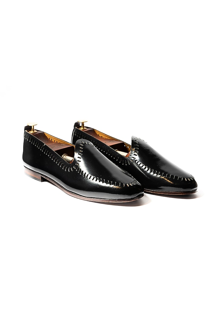 Black Leather Handcut Juttis by ARTIMEN at Pernia's Pop Up Shop