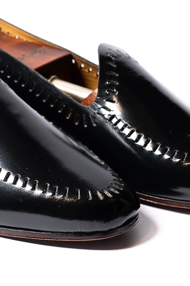 Black Leather Handcut Juttis by ARTIMEN at Pernia's Pop Up Shop