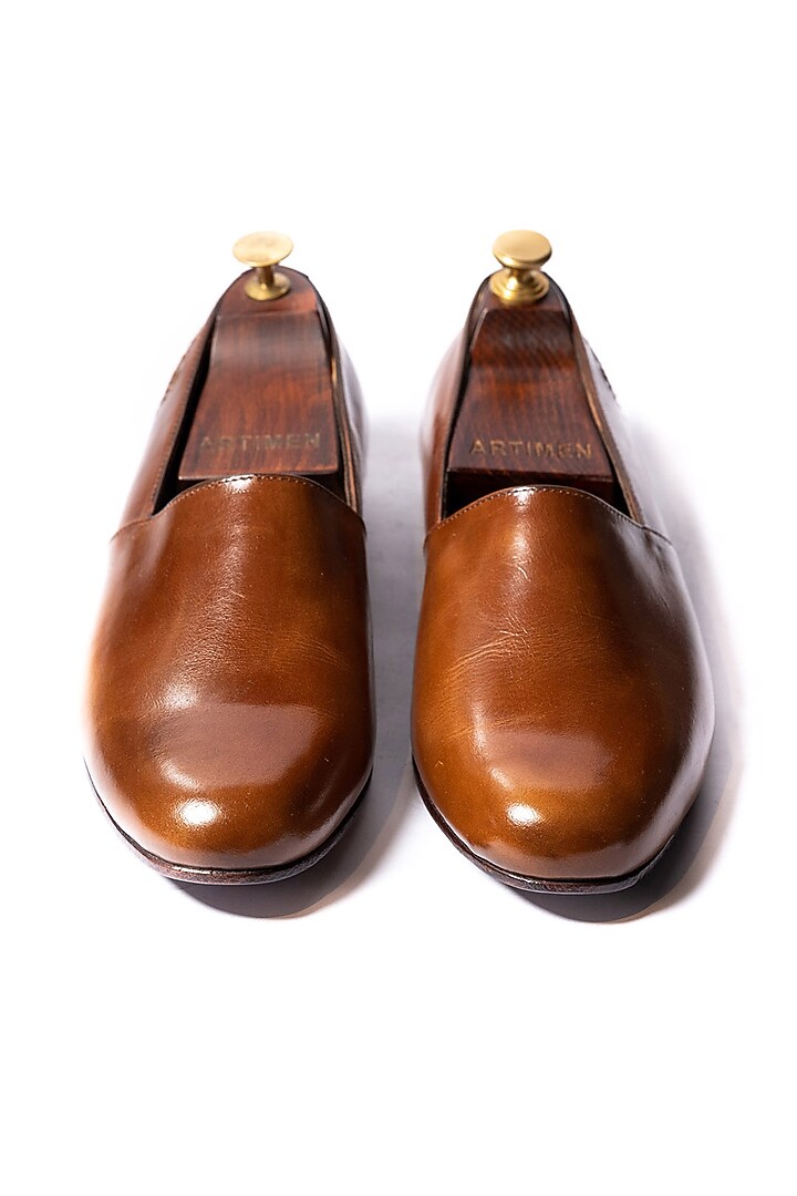 Burnt Tan Leather Embroidered Shoes by ARTIMEN at Pernia's Pop Up Shop