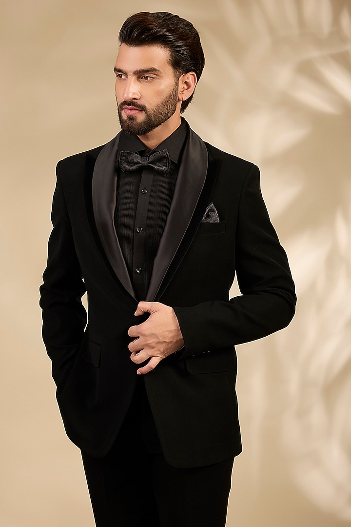Black Premium Imported Suiting Fabric Tuxedo Set by ARTIMEN at Pernia's Pop Up Shop