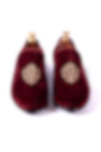 Maroon Zari Embroidered Shoes by ARTIMEN