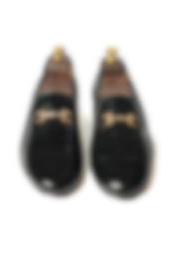 Black Printed Buckle Loafers by ARTIMEN