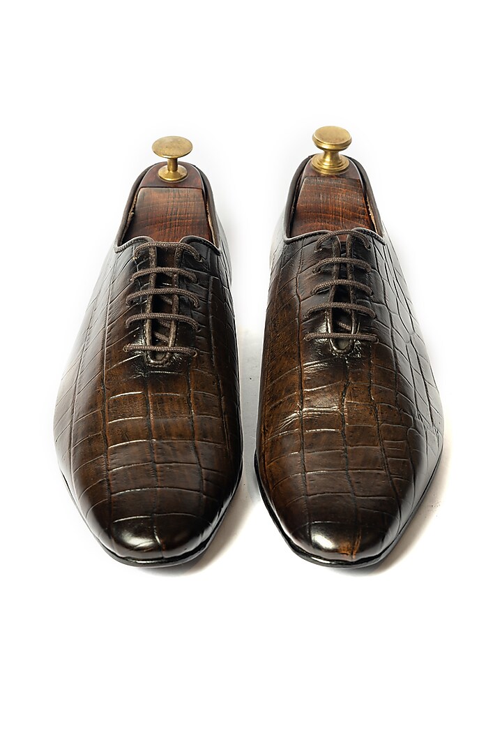 Brown Leather Croc Embossed Shoes by ARTIMEN at Pernia's Pop Up Shop