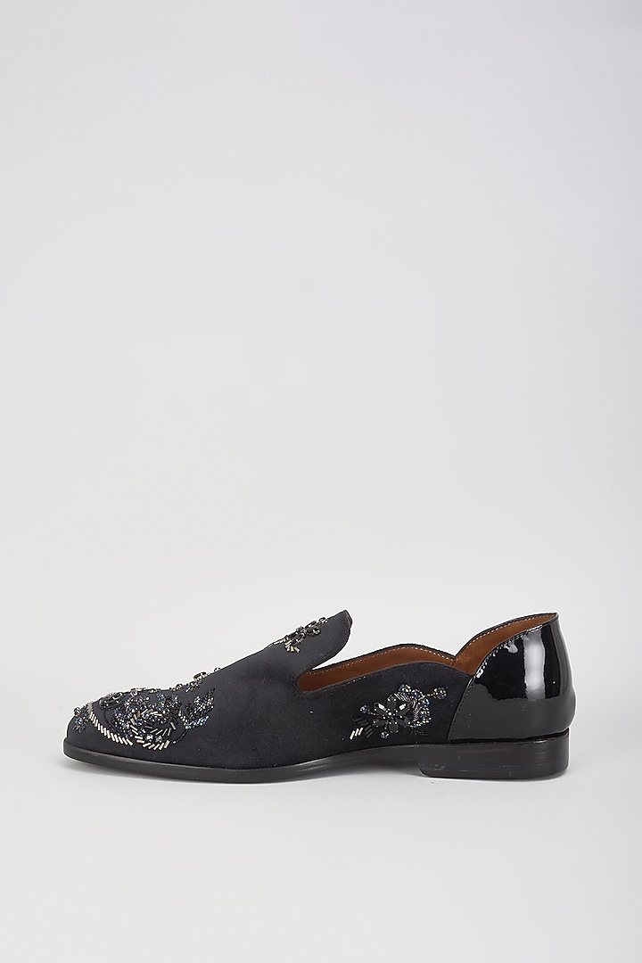 Black Leather Hand Embroidered Juttis by ARTIMEN at Pernia's Pop Up Shop