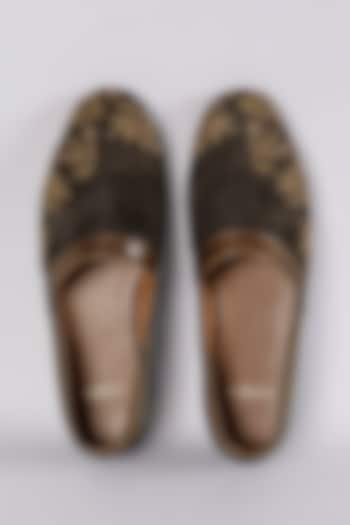 Brown Leather Dabka Hand Embroidered Juttis by ARTIMEN at Pernia's Pop Up Shop
