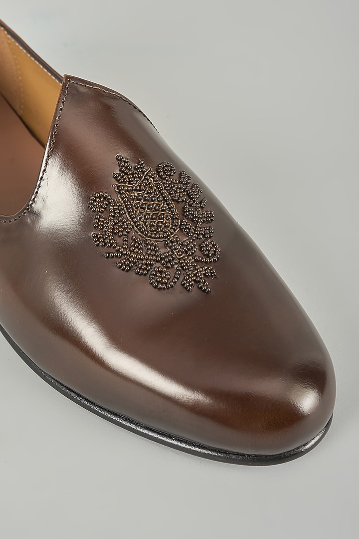 Brown Leather Mojaris by ARTIMEN at Pernia's Pop Up Shop