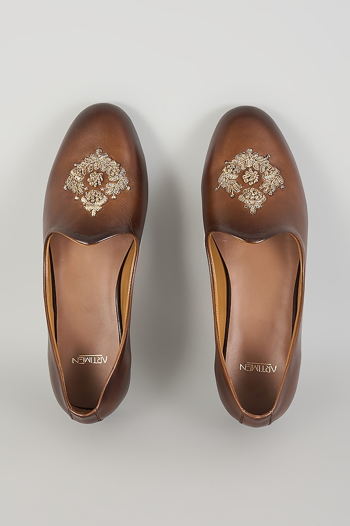 Brown Leather Mojaris by ARTIMEN at Pernia's Pop Up Shop