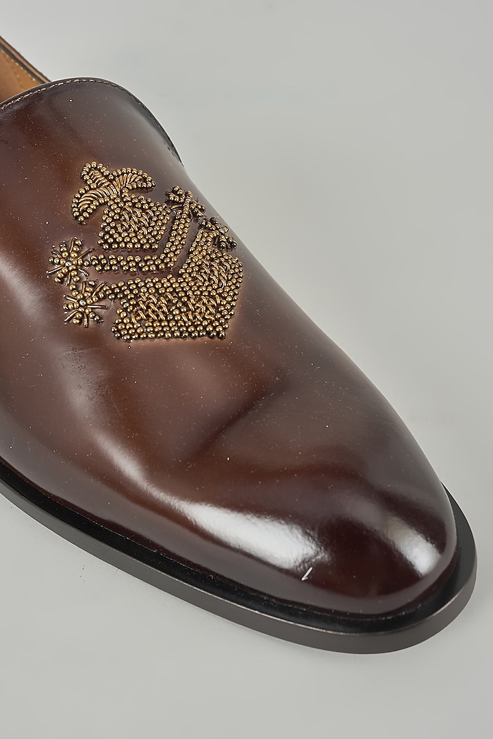 Brown Leather Mojaris by ARTIMEN at Pernia's Pop Up Shop