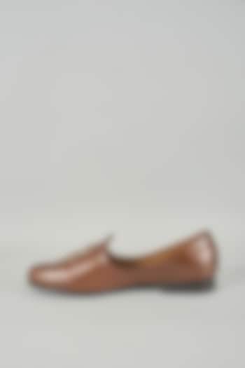 Tan Leather Mojaris by ARTIMEN at Pernia's Pop Up Shop