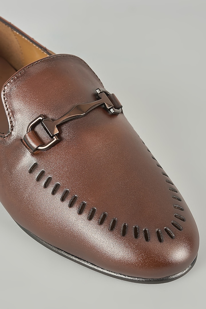 Brown Leather Mojaris by ARTIMEN at Pernia's Pop Up Shop