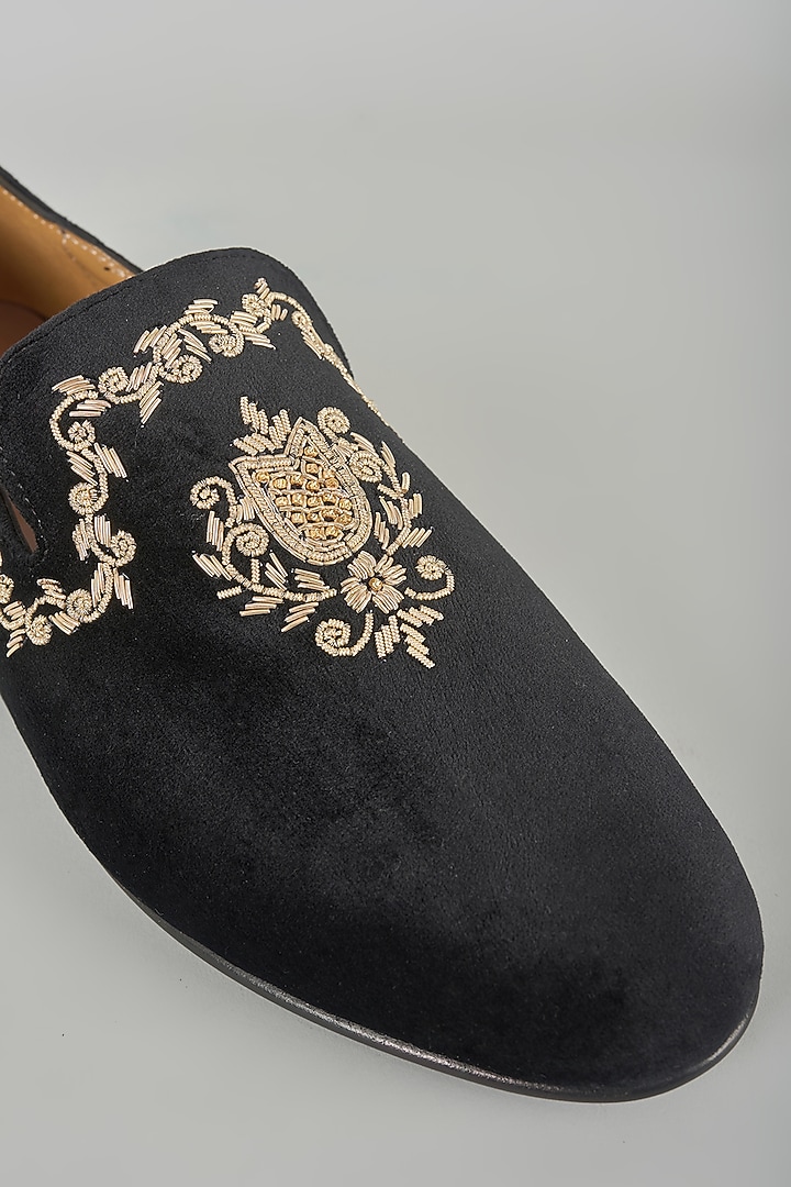 Black Leather Mojaris by ARTIMEN at Pernia's Pop Up Shop