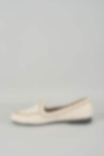 Ivory Leather Mojaris by ARTIMEN at Pernia's Pop Up Shop