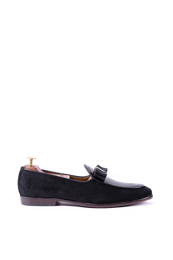 Black Patent Leather Handcrafted Shoes by ARTIMEN at Pernia's Pop Up Shop