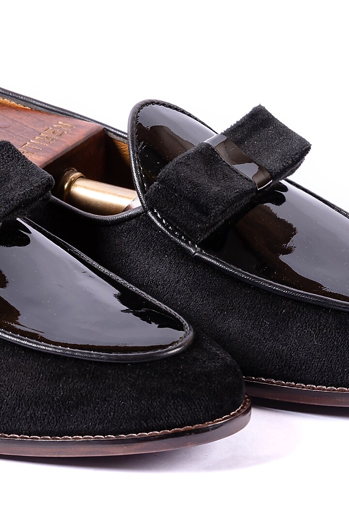 Black Patent Leather Handcrafted Shoes by ARTIMEN at Pernia's Pop Up Shop
