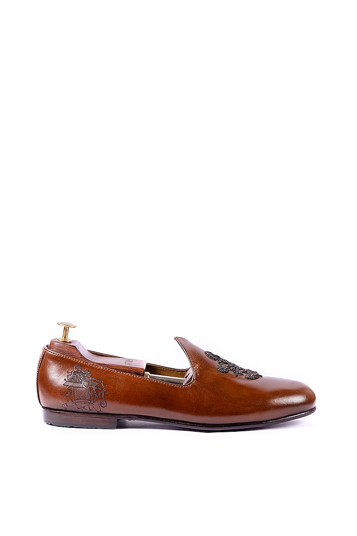 Burnt Tan Leather Hand Embroidered Handcrafted Juttis by ARTIMEN at Pernia's Pop Up Shop
