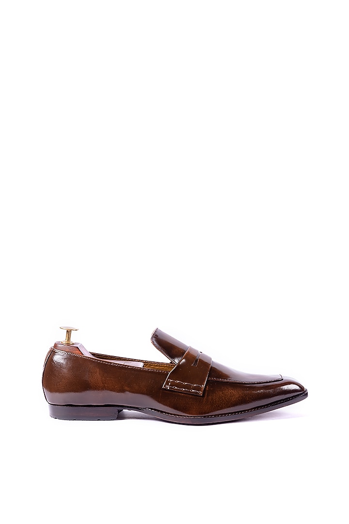 Burnt Brown Leather Handcrafted Loafers by ARTIMEN at Pernia's Pop Up Shop