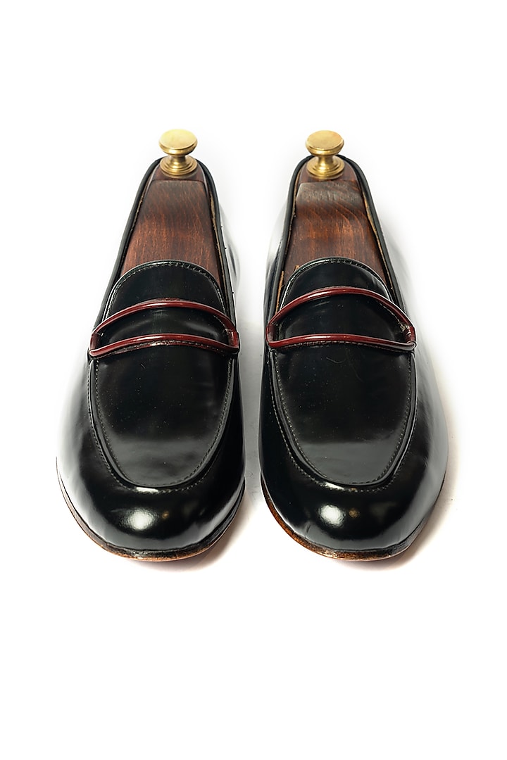 Black Leather Loafers With Ring by ARTIMEN