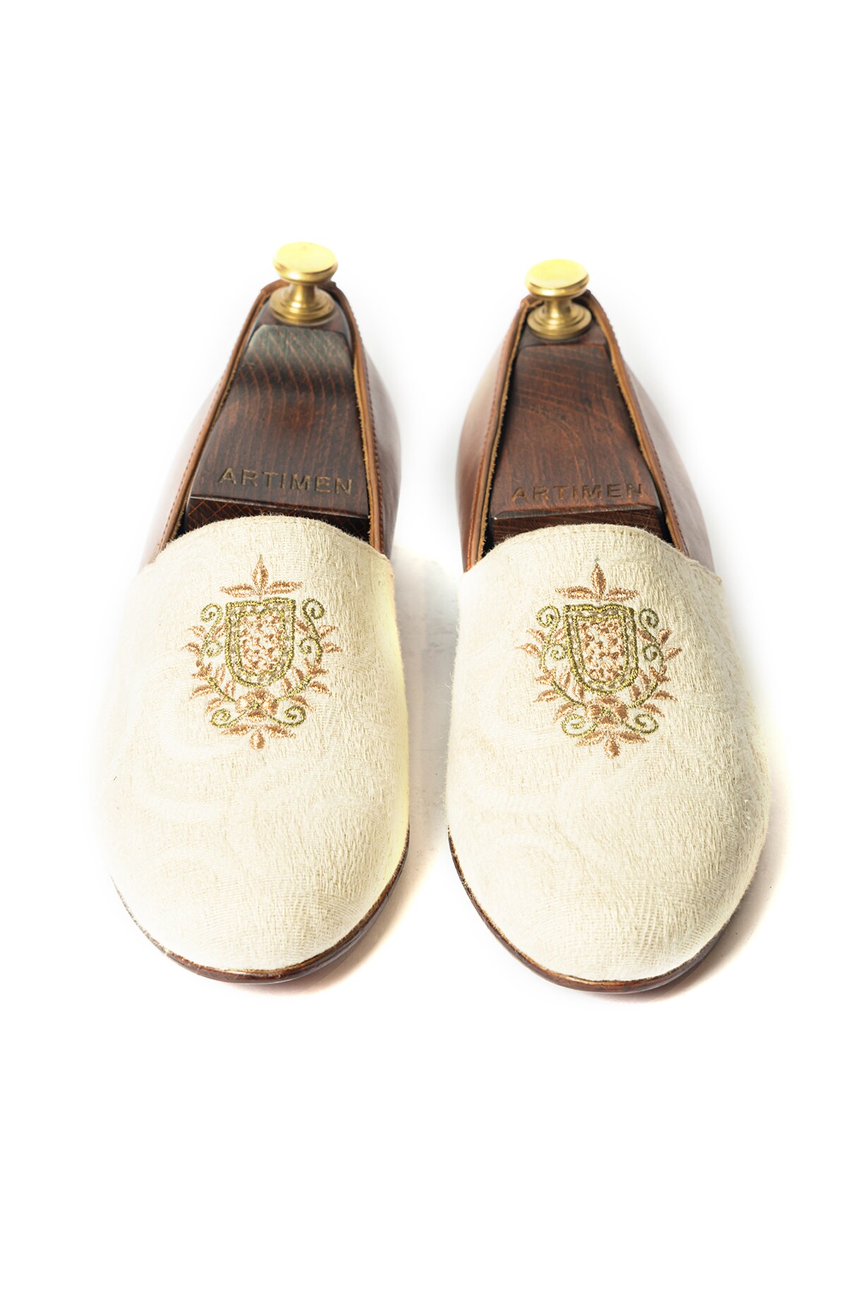 Off White & Burnt Tan Stone Washed & Embroidered Juttis by  display picture 2