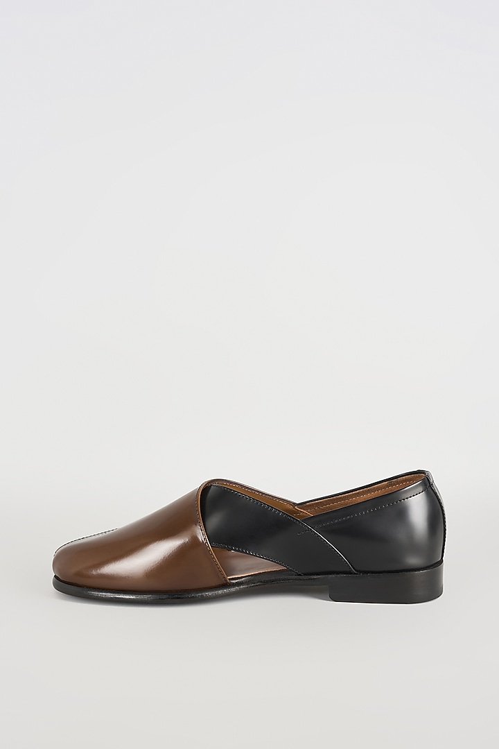 Brown Leather Mojaris by ARTIMEN at Pernia's Pop Up Shop