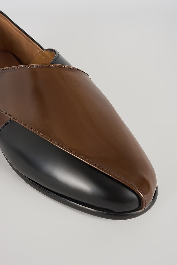 Brown Leather Mojaris by ARTIMEN at Pernia's Pop Up Shop