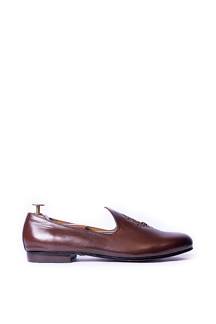 Dark Brown Leather Hand Embroidered Juttis by ARTIMEN at Pernia's Pop Up Shop