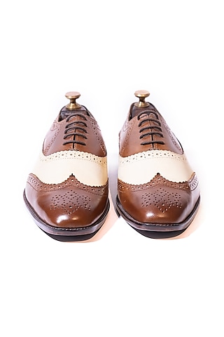 Brown & White Leather Brogue Shoes by ARTIMEN