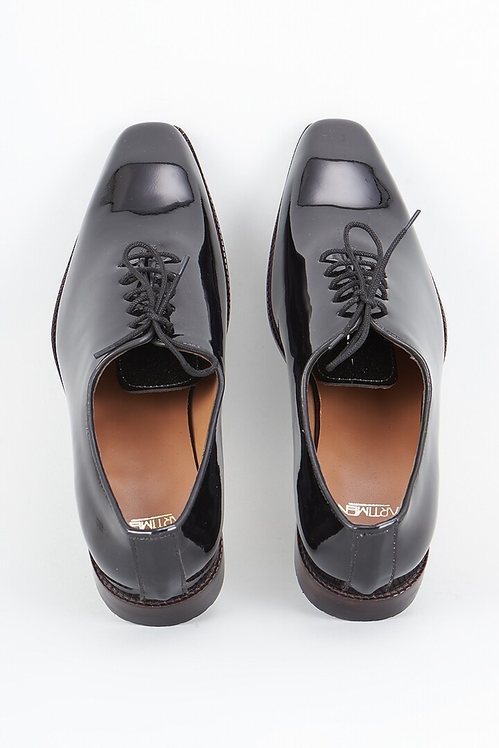 Black Leather Oxford Shoes by ARTIMEN