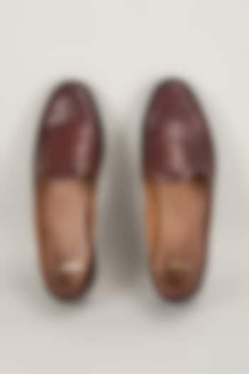 Brown Leather Mojaris by ARTIMEN at Pernia's Pop Up Shop