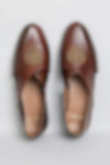 Brown Leather Juttis by ARTIMEN at Pernia's Pop Up Shop