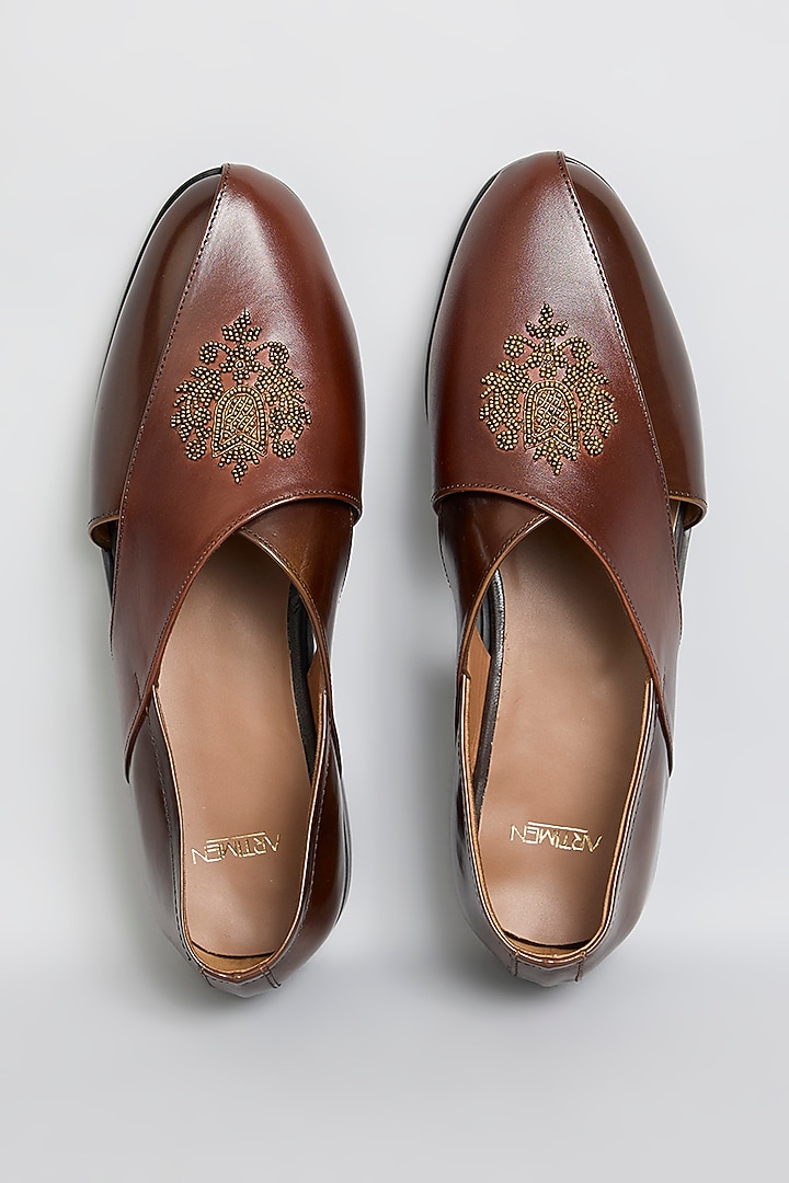 Brown Leather Juttis by ARTIMEN at Pernia's Pop Up Shop