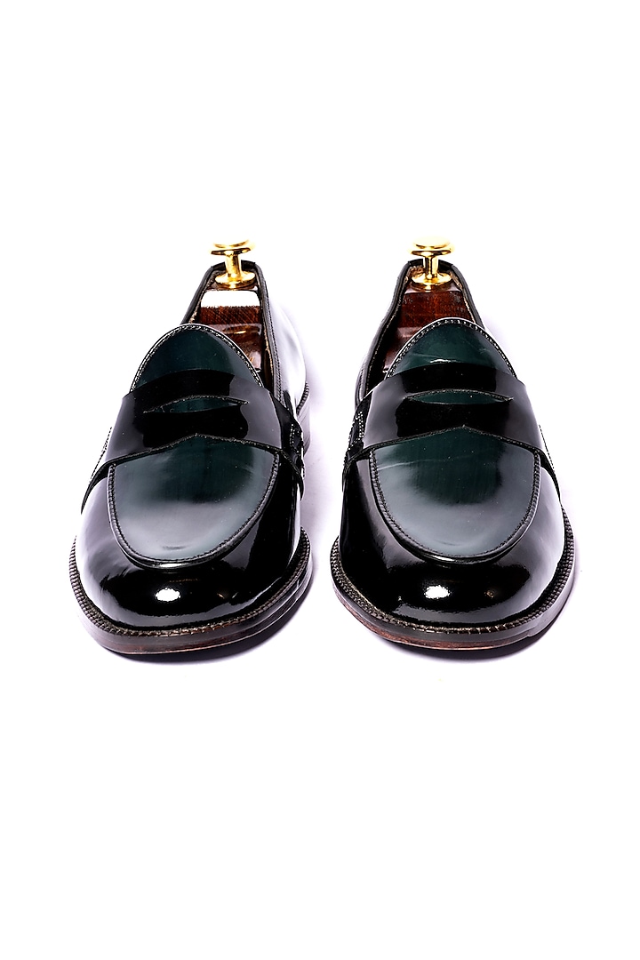 Black & Green Patent Leather Loafers by ARTIMEN