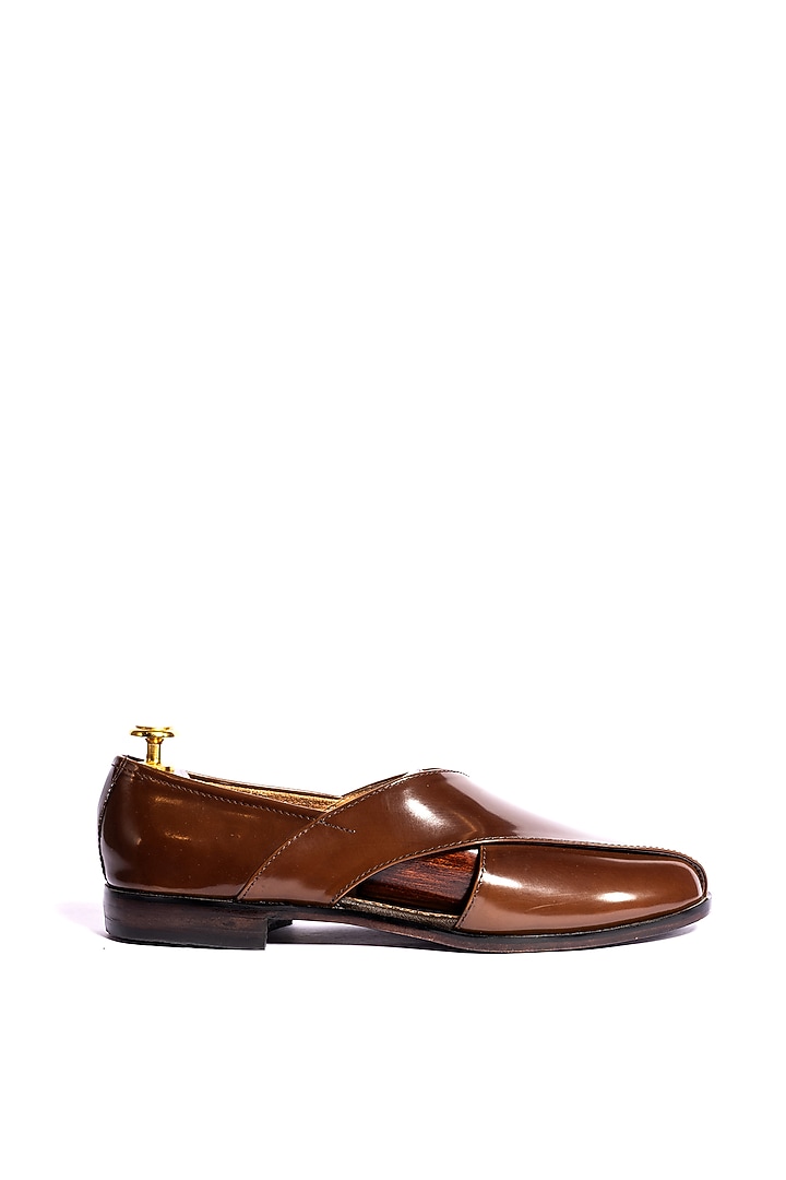 Brown Leather Peshawaris by ARTIMEN at Pernia's Pop Up Shop