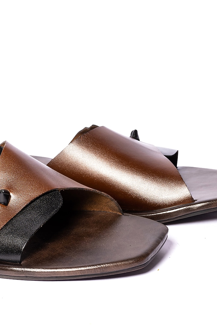 Burnt Tan & Black Leather Slippers by ARTIMEN at Pernia's Pop Up Shop