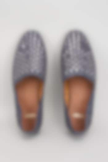 Grey Jacquard Mirror Work Juttis by ARTIMEN