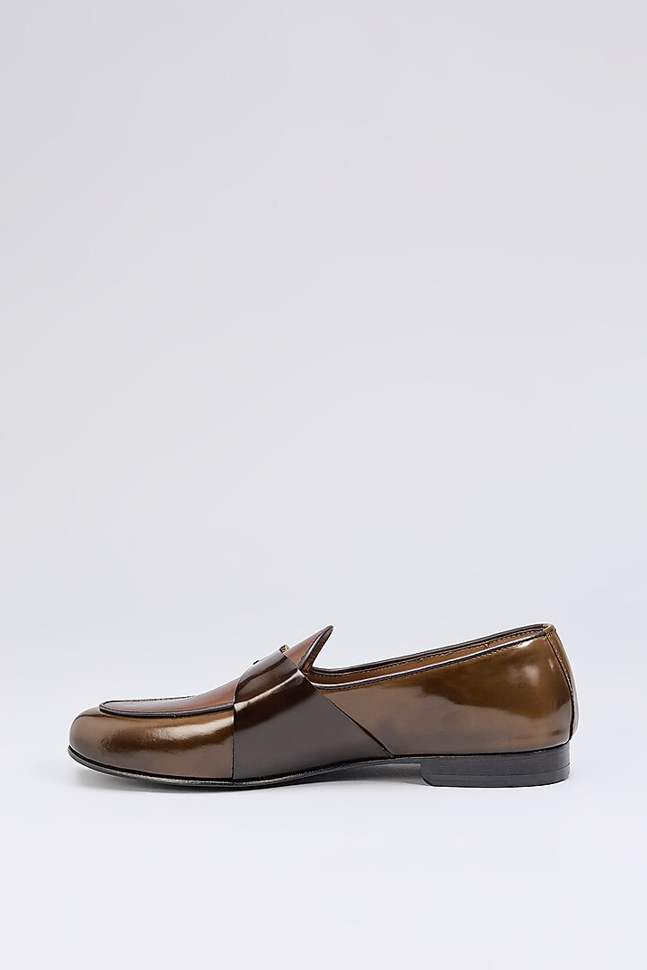 Brushed Dual-Tone Brown Leather Loafers by ARTIMEN at Pernia's Pop Up Shop