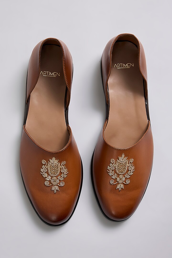 Brown Leather Mojaris by ARTIMEN at Pernia's Pop Up Shop