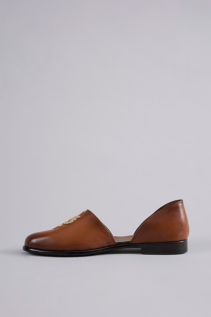 Brown Leather Mojaris by ARTIMEN at Pernia's Pop Up Shop