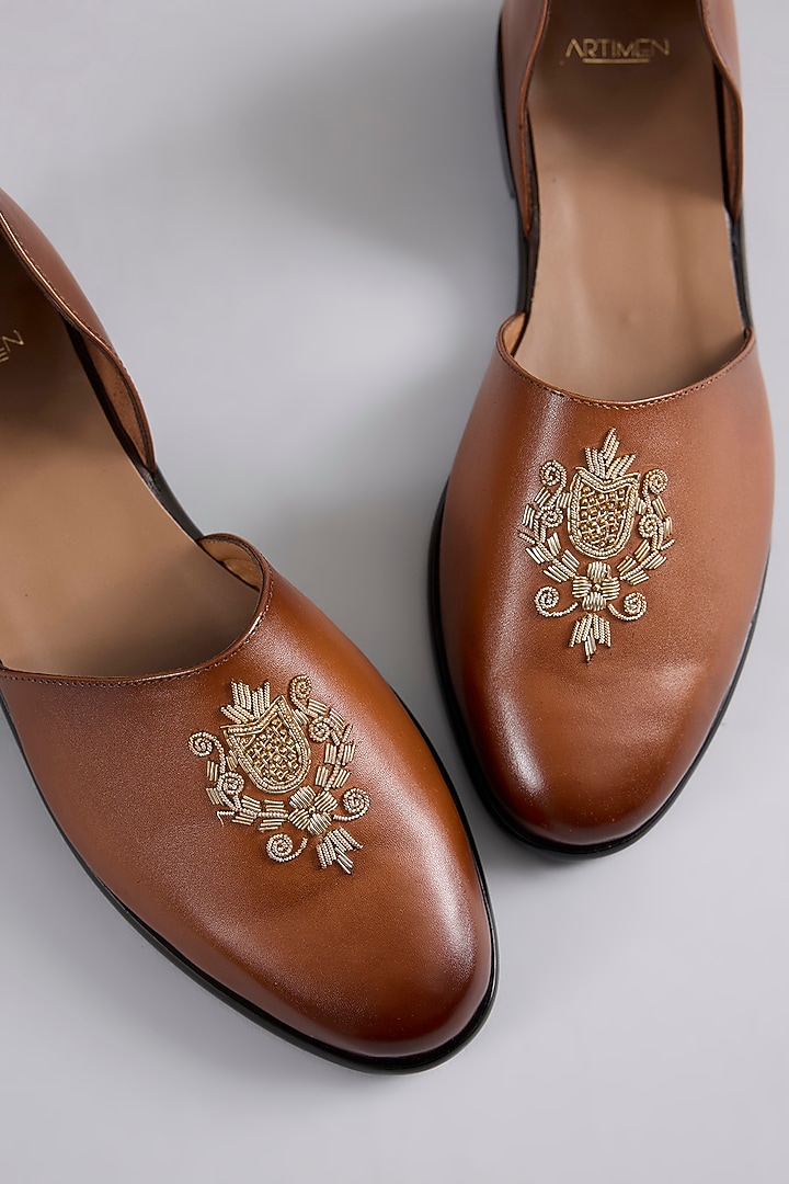 Brown Leather Mojaris by ARTIMEN at Pernia's Pop Up Shop