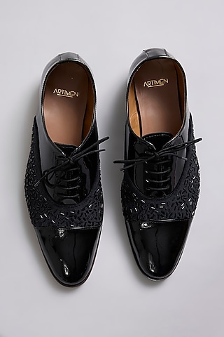Black Patent Leather Cutdana Work Oxford Shoes by ARTIMEN