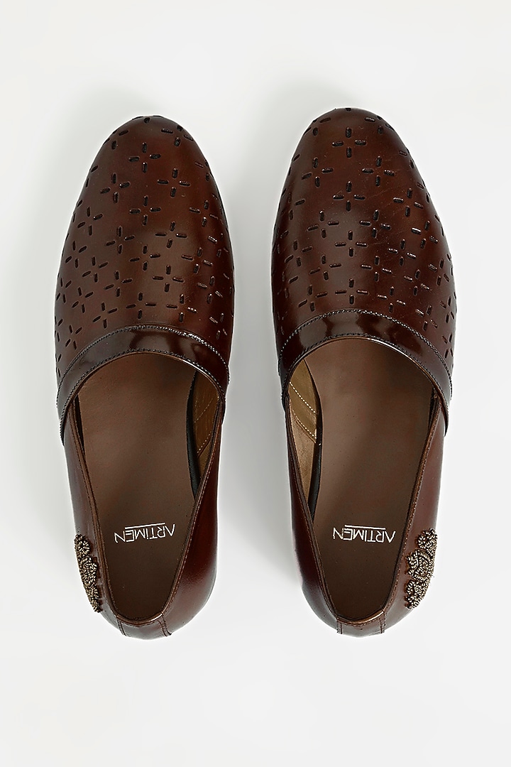 Brown Leather Juttis by ARTIMEN at Pernia's Pop Up Shop
