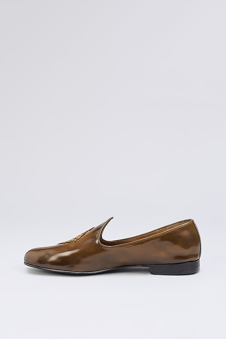 Burnt Tan Leather Dabka Hand Embroidered Juttis by ARTIMEN at Pernia's Pop Up Shop