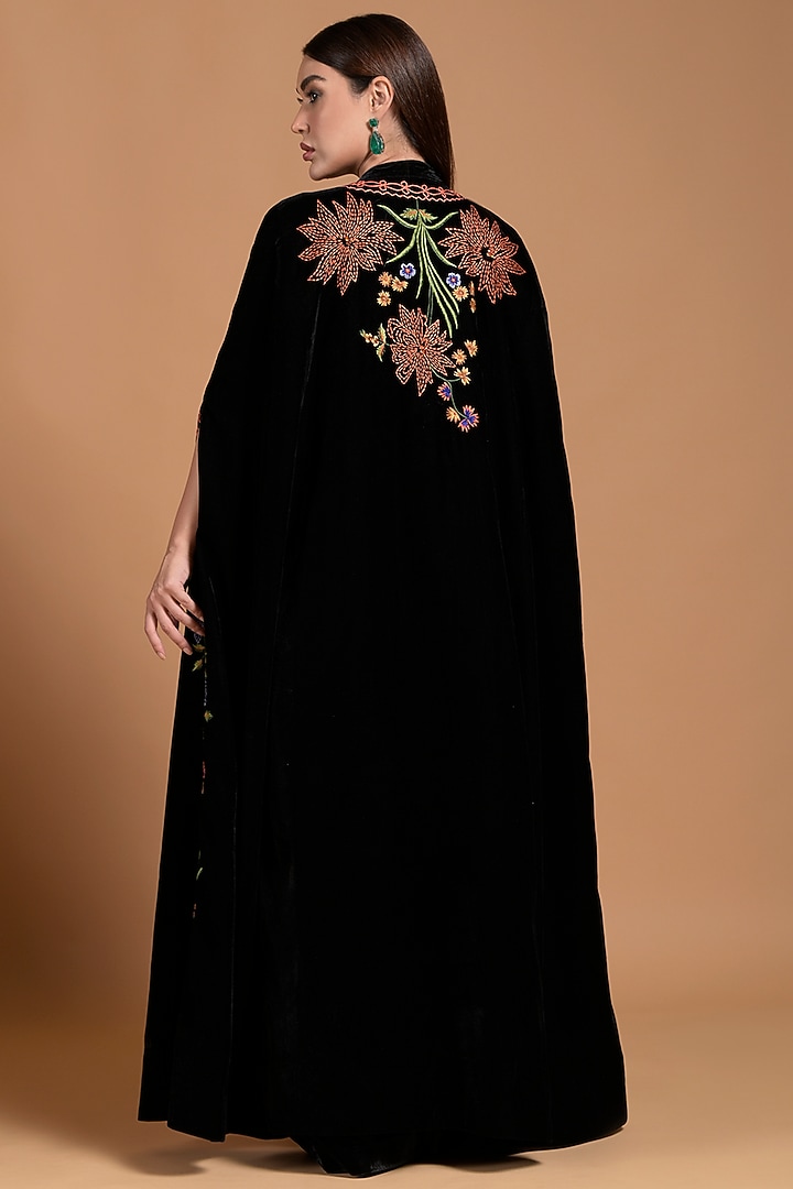 Black Poly Velvet Embellished Cape by Amore Mio by Hitu at Pernia's Pop Up Shop