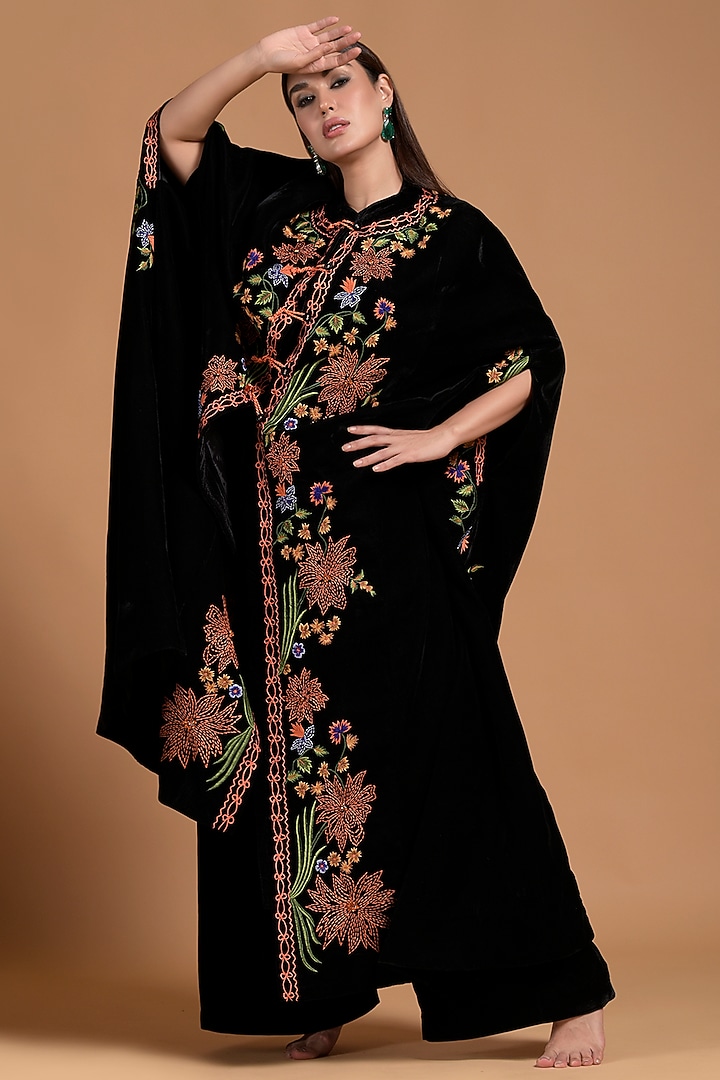 Black Poly Velvet Embellished Cape by Amore Mio by Hitu at Pernia's Pop Up Shop