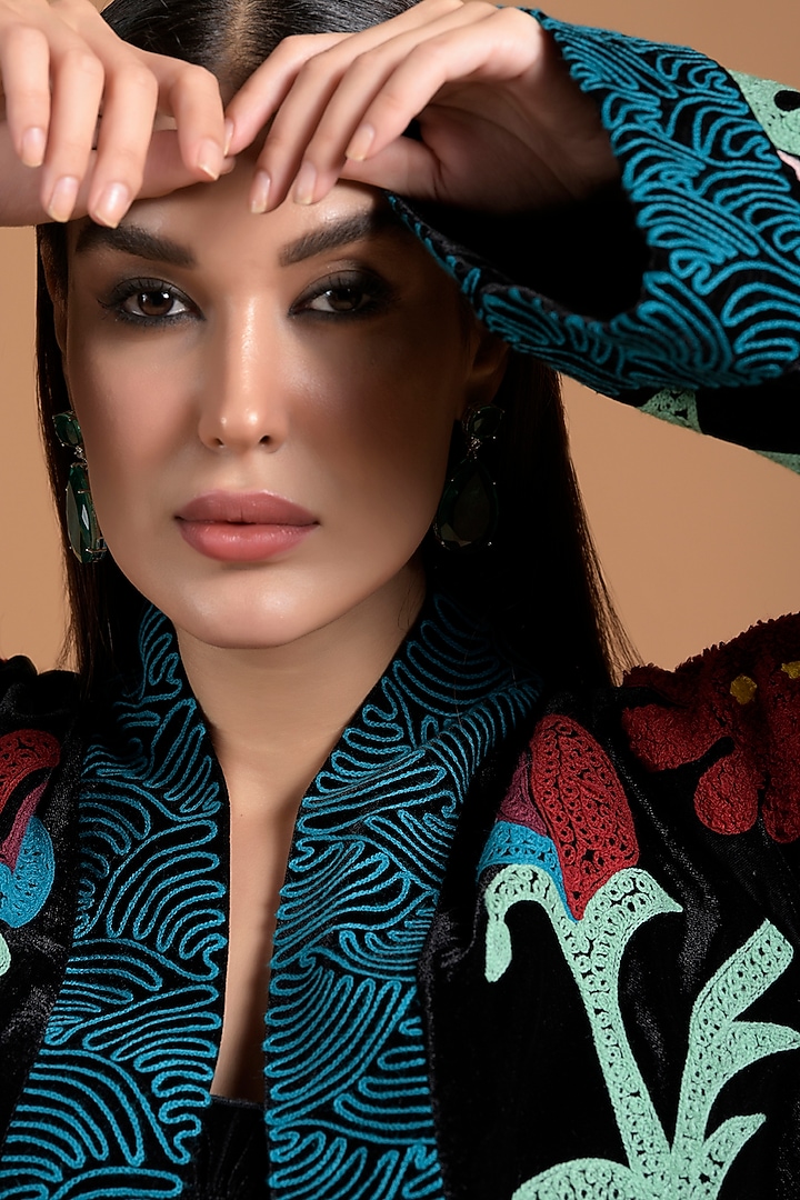 Black Poly Velvet Embroidered Abaya by Amore Mio by Hitu at Pernia's Pop Up Shop