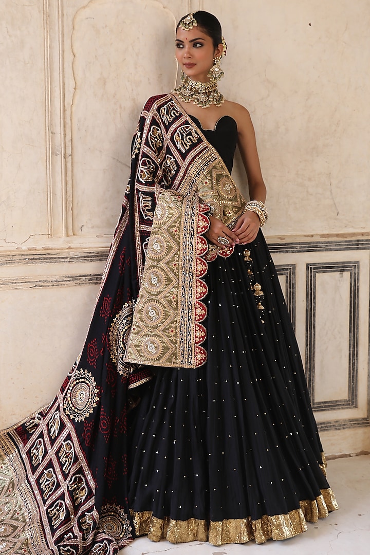 Black Silk Zardosi Handwork Bridal Lehenga Set by AMOREE at Pernia's Pop Up Shop