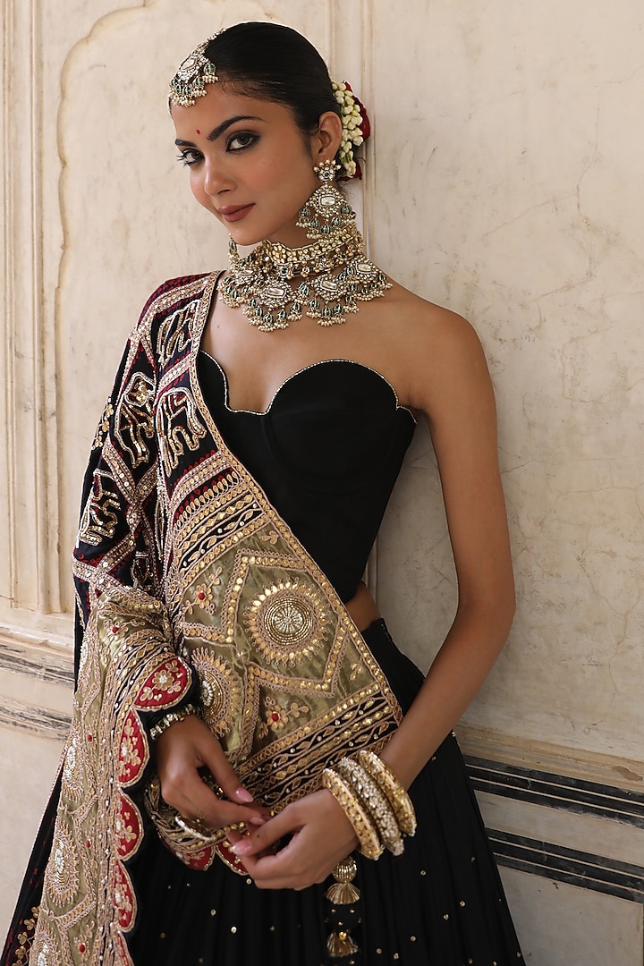 Black Silk Zardosi Handwork Bridal Lehenga Set by AMOREE at Pernia's Pop Up Shop